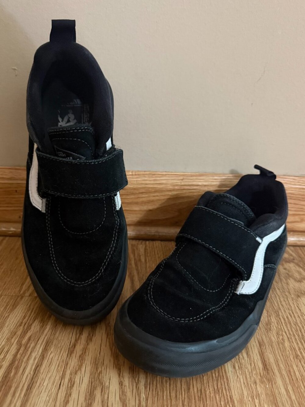 Vans Kyle Walker Skate Shoes Black & White size 7 Velcro Straps